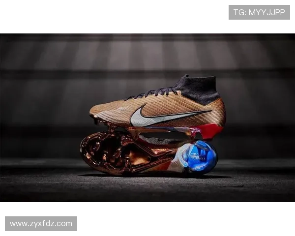 足球明星们的球鞋选择揭秘与推荐，助你提升球场表现与风格